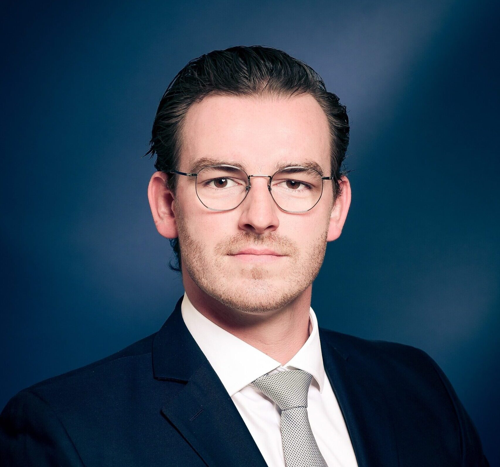 Alexander Bikar-min